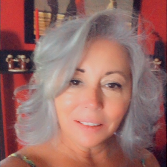 Meet your Posher, Teresa - Picture 2 of 3